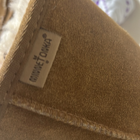 Minnetonka brown fur boots size 8 - Picture 5 of 5